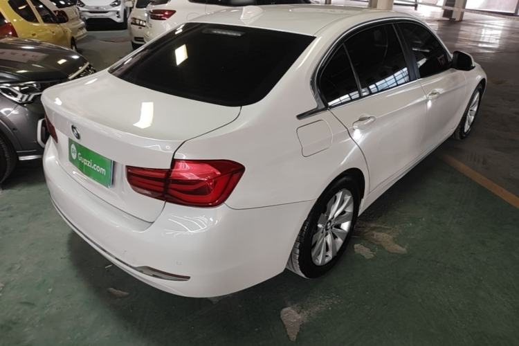 Used BMW 3 Series 2017 318Li Fashion Model Rear Right 45 Deg