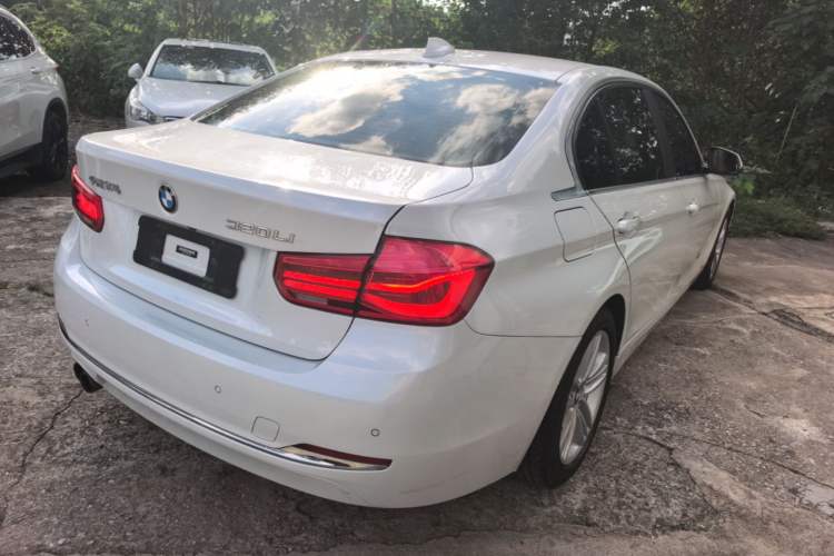 Used BMW 3 Series 2017 320Li Fashion Model Rear Right 45 Deg
