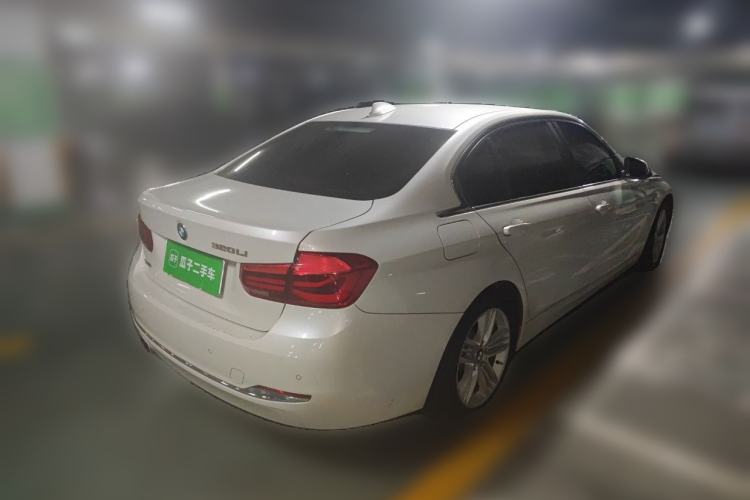 Used BMW 3 Series 2017 320Li xDrive Fashion Model Rear Right 45 Deg
