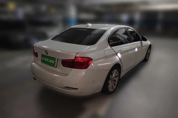 Used BMW 3 Series 2017 318Li Fashion Model Rear Right 45 Deg
