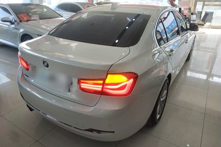 Used BMW 3 Series 2017 320Li xDrive Fashion Model Rear Right 45 Deg