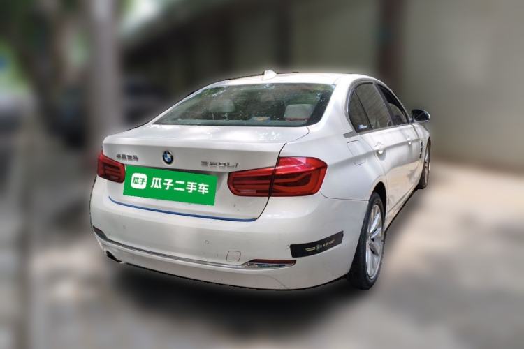 Used BMW 3 Series 2017 318Li Fashion Model Rear Right 45 Deg