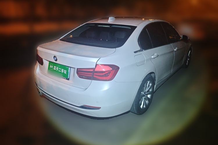 Used BMW 3 Series 2017 318Li Fashion Model Rear Right 45 Deg