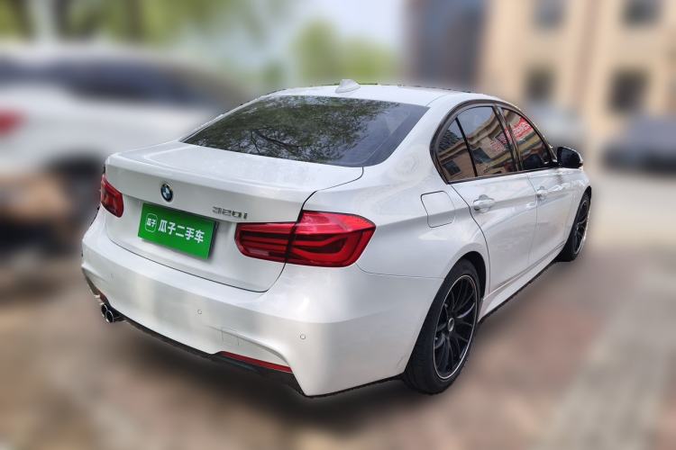 Used BMW 3 Series 2017 320i M Sport Rear Right 45 Deg