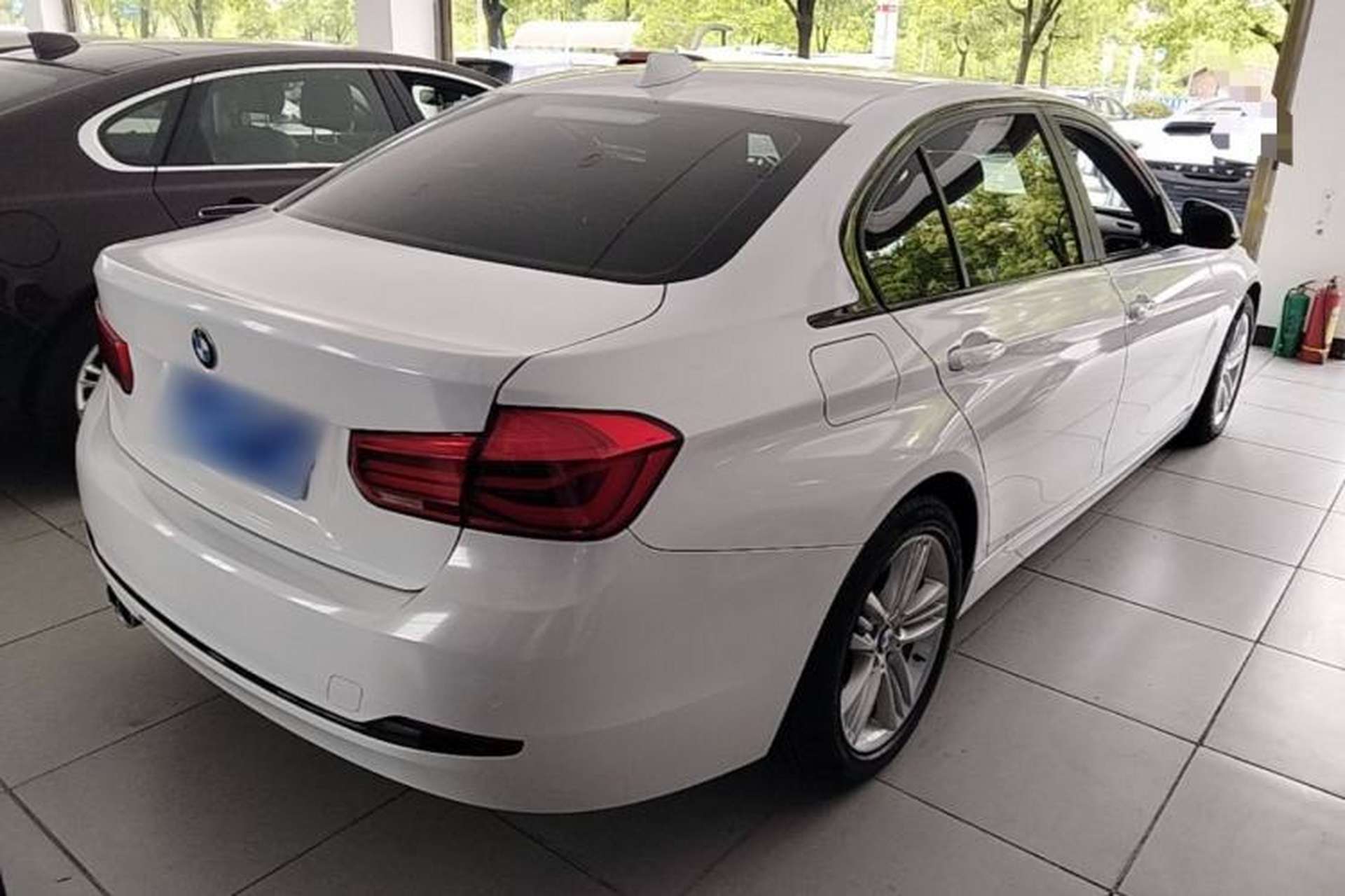 Used BMW 3 Series 2017 320Li Fashion Model Rear Right 45 Deg