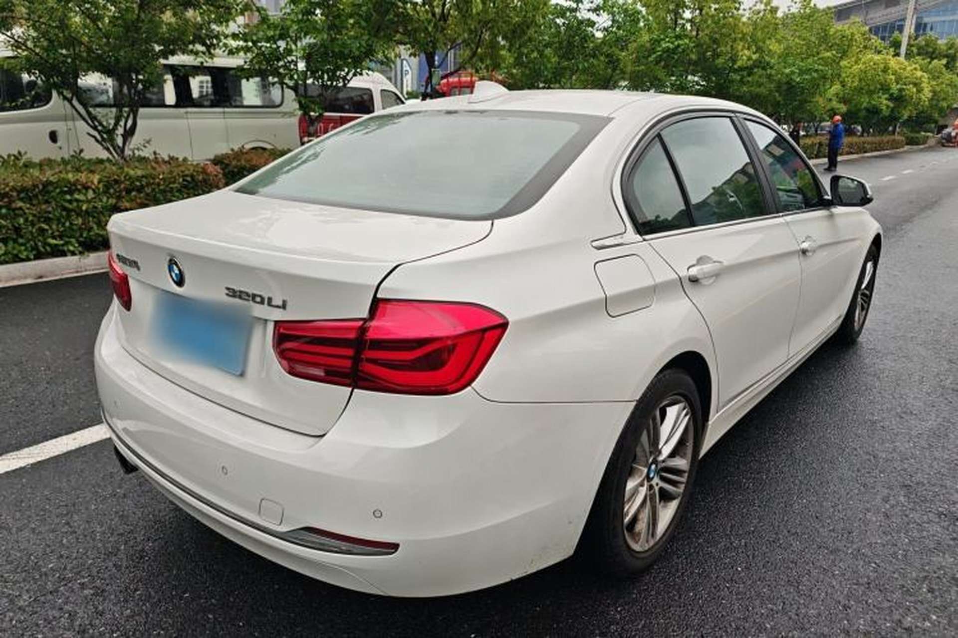 Used BMW 3 Series 2017 320Li Fashion Model Rear Right 45 Deg