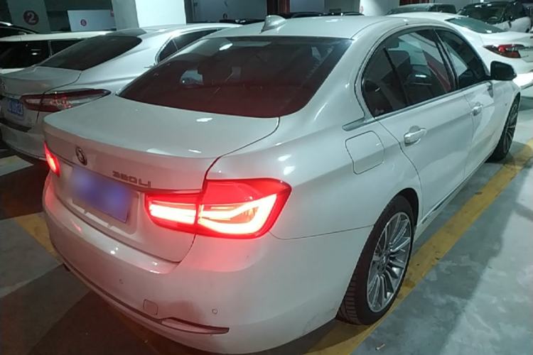 Used BMW 3 Series 2017 320Li Luxury Design Package Rear Right 45 Deg