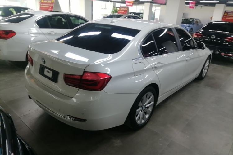 Used BMW 3 Series 2017 318Li Fashion Model Rear Right 45 Deg