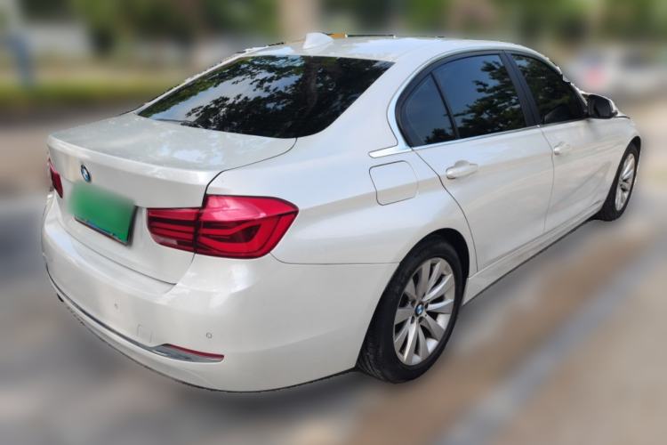 Used BMW 3 Series 2017 318Li Fashion Model Rear Right 45 Deg