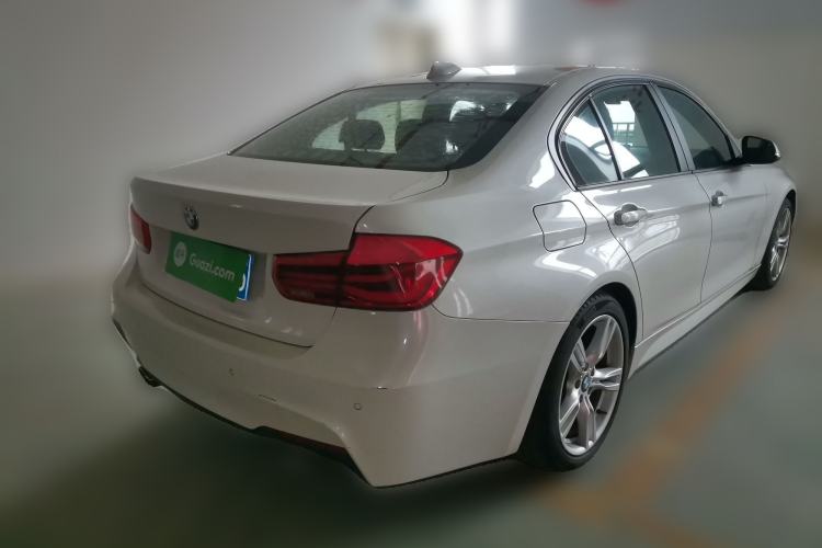 Used BMW 3 Series 2017 318i Fashion Model Rear Right 45 Deg
