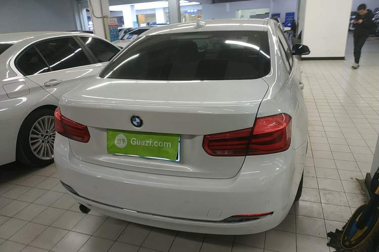 Used BMW 3 Series 2017 318Li Fashion Model Rear