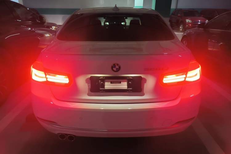 Used BMW 3 Series 2017 320Li Fashion Model Rear