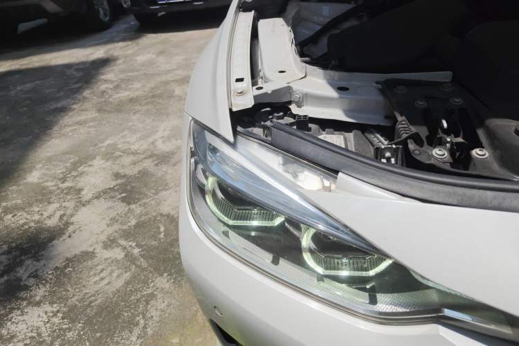 Used BMW 3 Series 2017 320Li Fashion Model Right Front Headlight
