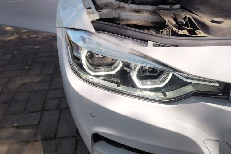 Used BMW 3 Series 2017 320Li M Sport Edition Right Front Headlight