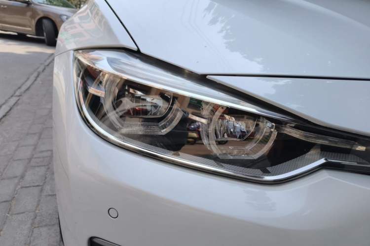 Used BMW 3 Series 2017 318Li Fashion Model Right Front Headlight