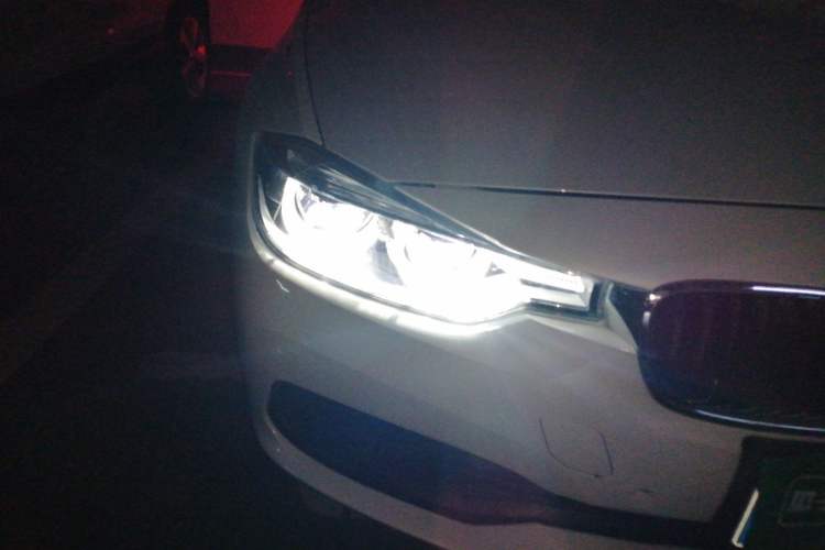 Used BMW 3 Series 2017 318i Fashion Model Right Front Headlight