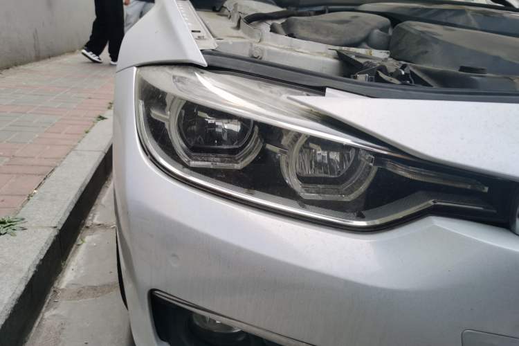 Used BMW 3 Series 2017 320Li Fashion Model Right Front Headlight