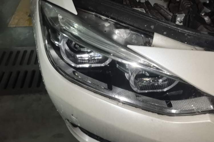 Used BMW 3 Series 2017 320Li Fashion Model Right Front Headlight