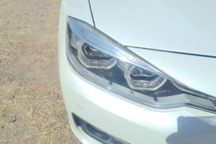 Used BMW 3 Series 2017 320Li Fashion Model Right Front Headlight