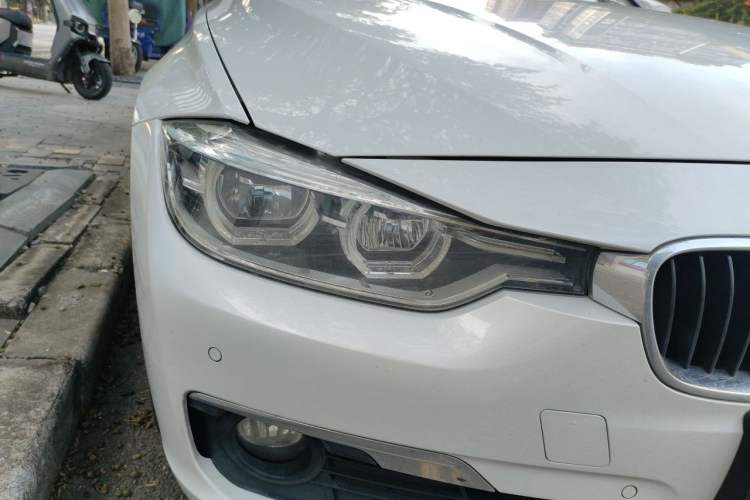 Used BMW 3 Series 2017 320Li Fashion Model Right Front Headlight