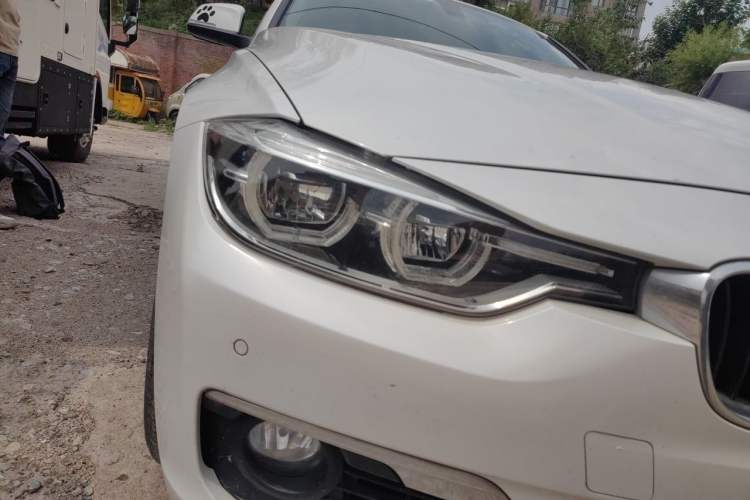 Used BMW 3 Series 2017 318Li Fashion Model Right Front Headlight