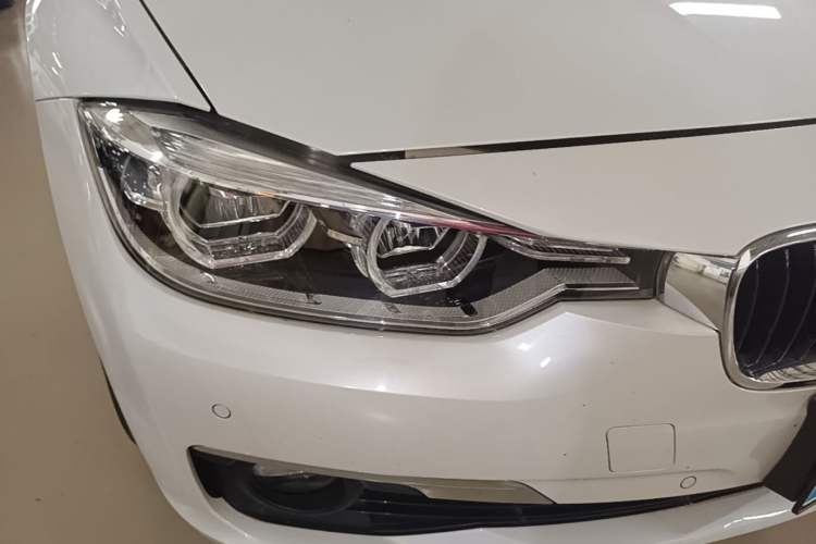 Used BMW 3 Series 2017 320Li Fashion Model Right Front Headlight