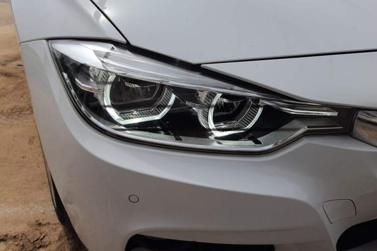 Used BMW 3 Series 2017 330Li M Sport Edition Right Front Headlight