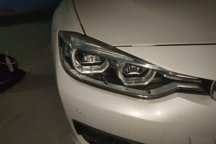 Used BMW 3 Series 2017 320Li Fashion Model Right Front Headlight