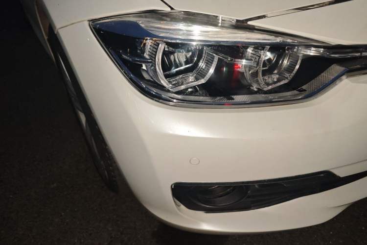 Used BMW 3 Series 2017 320Li Fashion Model Right Front Headlight