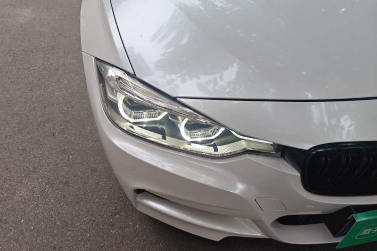 Used BMW 3 Series 2017 330i M Sport Edition Right Front Headlight