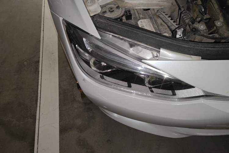 Used BMW 3 Series 2017 320Li Fashion Model Right Front Headlight
