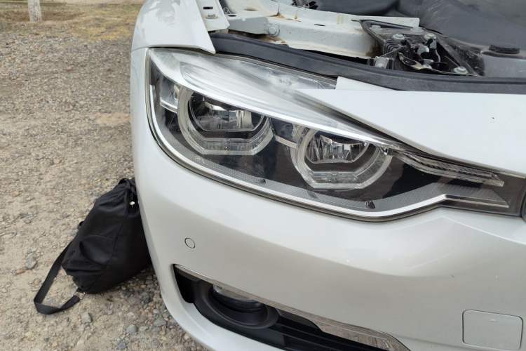 Used BMW 3 Series 2017 320Li Fashion Model Right Front Headlight