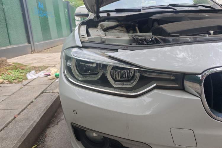 Used BMW 3 Series 2017 318Li Fashion Model Right Front Headlight