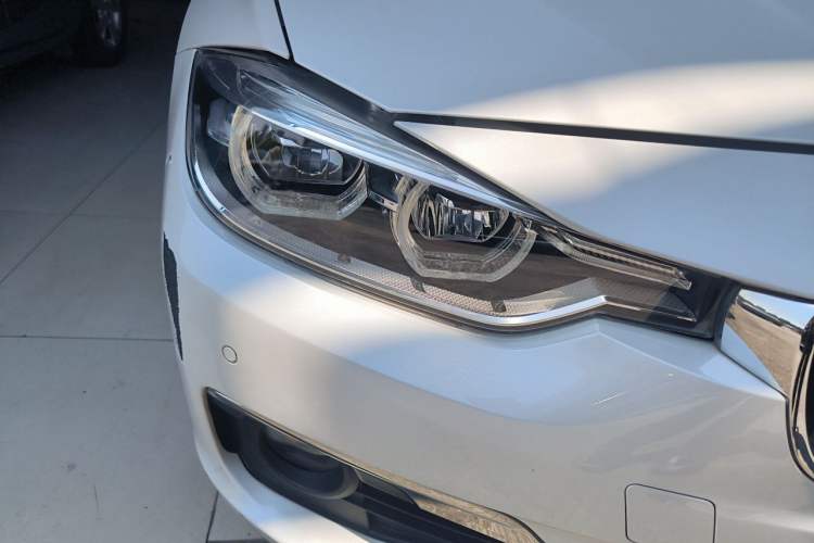 Used BMW 3 Series 2017 320Li Fashion Model Right Front Headlight