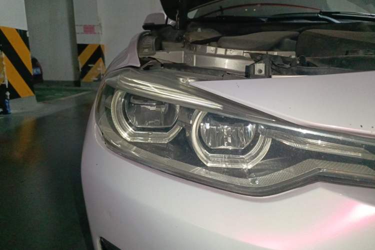Used BMW 3 Series 2017 320Li Fashion Model Right Front Headlight