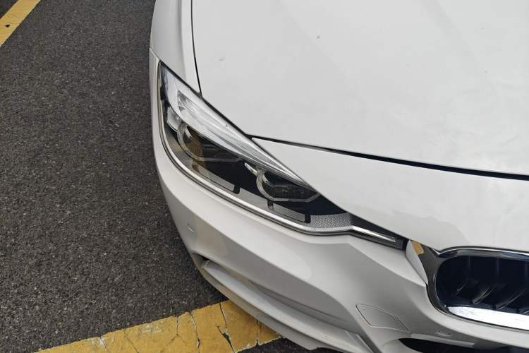 Used BMW 3 Series 2017 320i M Sport Right Front Headlight