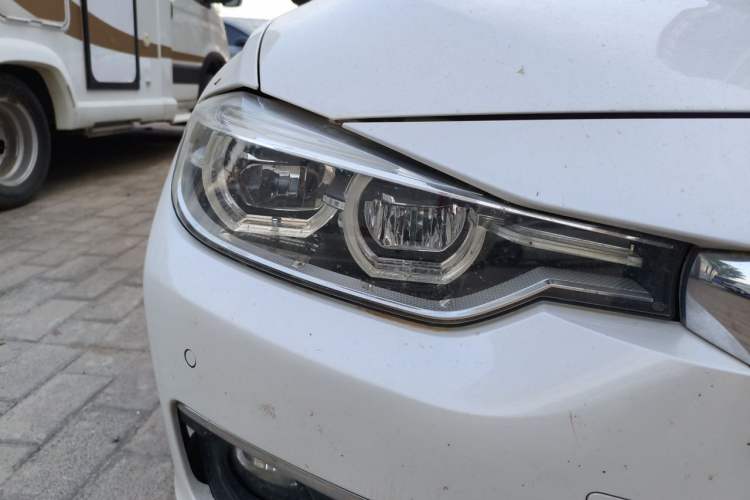 Used BMW 3 Series 2017 320Li Fashion Model Right Front Headlight