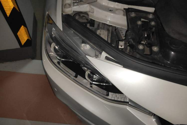 Used BMW 3 Series 2017 320Li Fashion Model Right Front Headlight