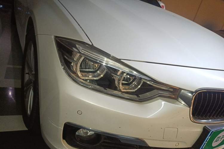 Used BMW 3 Series 2017 320Li Fashion Model Right Front Headlight