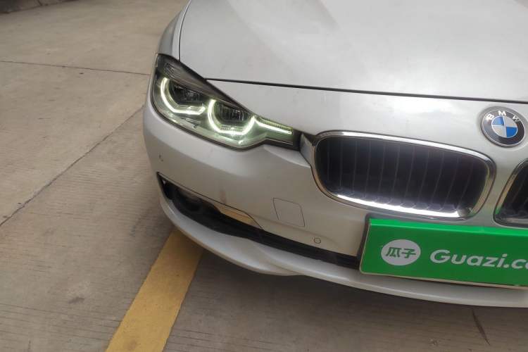 Used BMW 3 Series 2017 320Li Fashion Model Right Front Headlight
