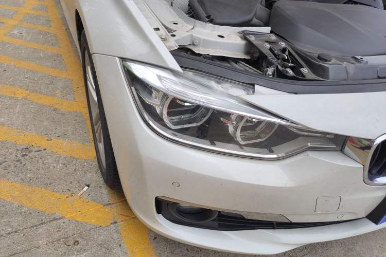 Used BMW 3 Series 2017 320Li Fashion Model Right Front Headlight