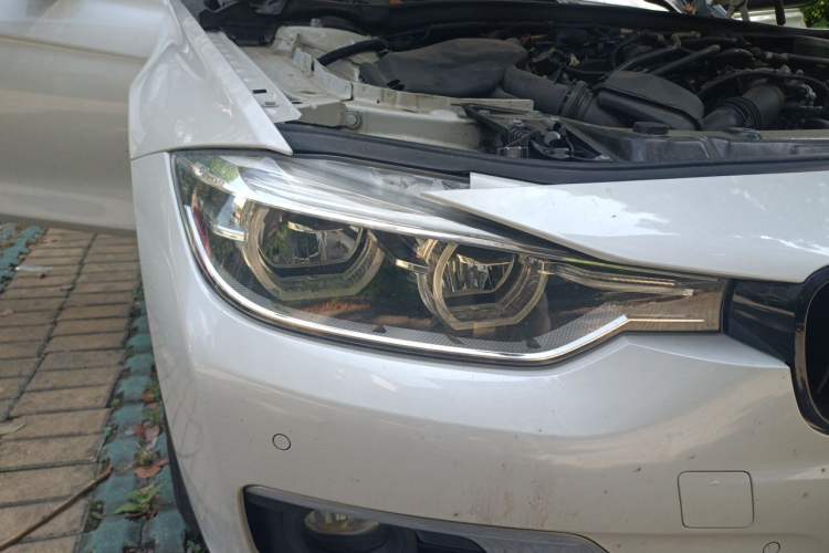 Used BMW 3 Series 2017 320Li Fashion Model Right Front Headlight