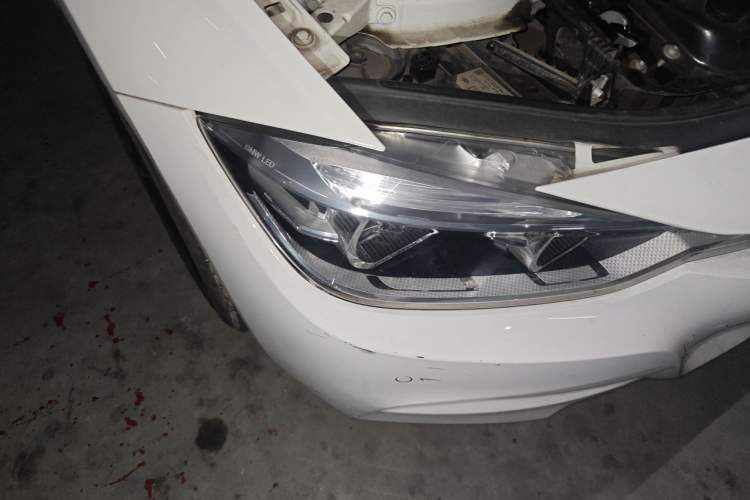 Used BMW 3 Series 2017 320Li M Sport Edition Right Front Headlight