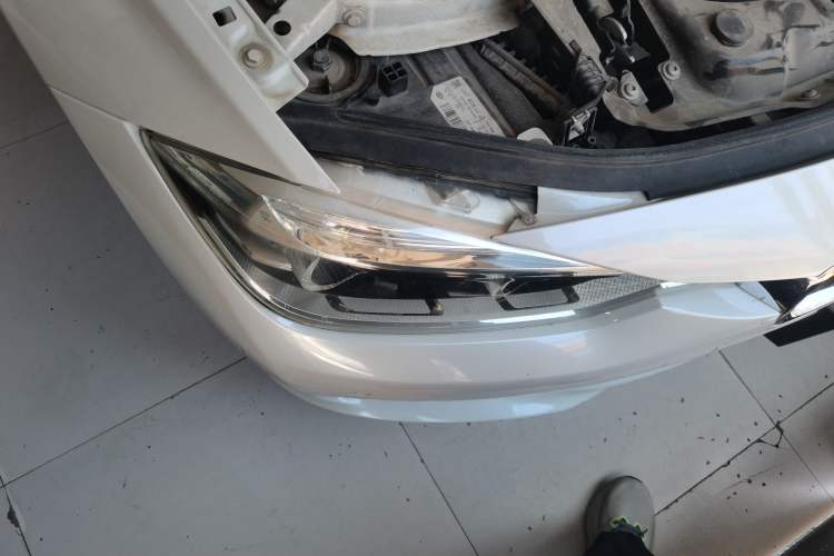 Used BMW 3 Series 2017 320Li Fashion Model Right Front Headlight