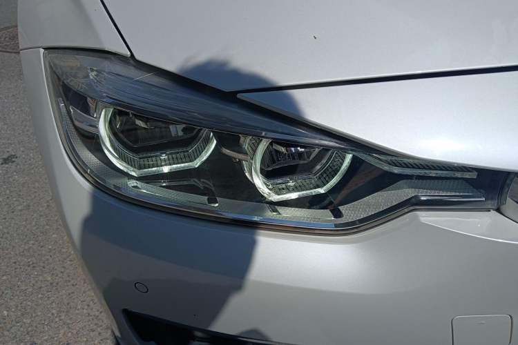 Used BMW 3 Series 2017 320Li Fashion Model Right Front Headlight