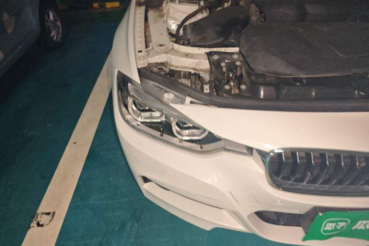 Used BMW 3 Series 2017 320i M Sport Right Front Headlight