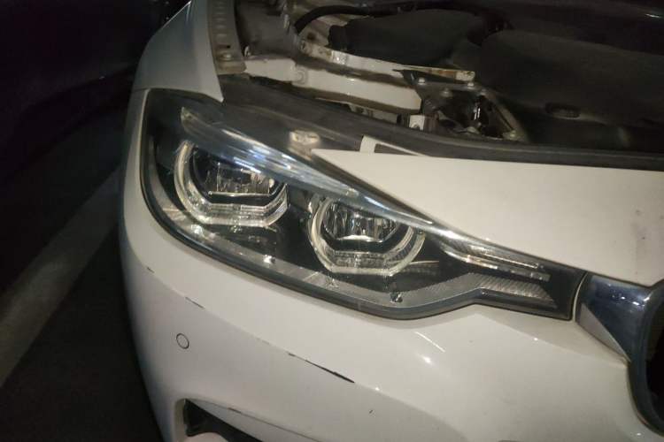 Used BMW 3 Series 2017 320i M Sport Right Front Headlight