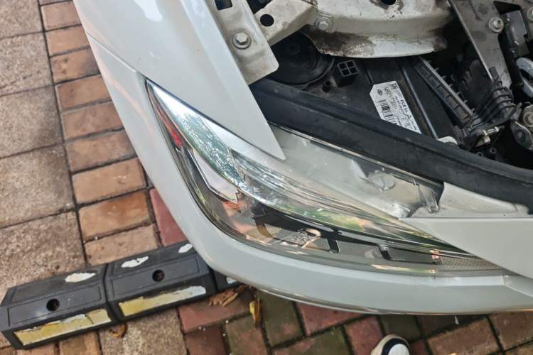 Used BMW 3 Series 2017 320Li Fashion Model Right Front Headlight