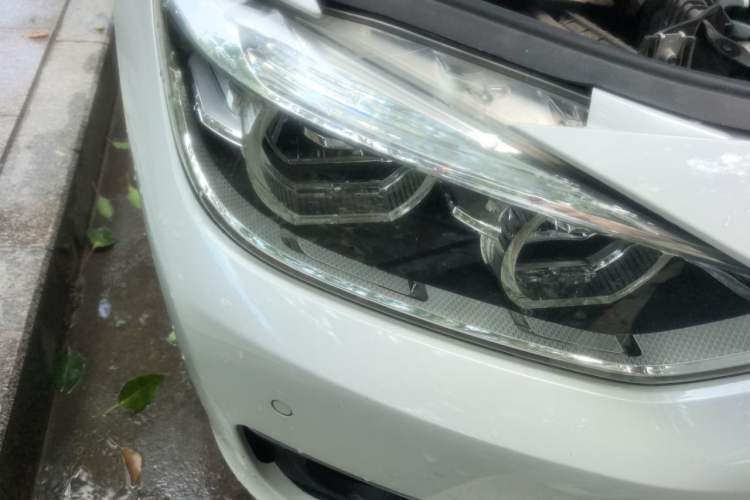 Used BMW 3 Series 2017 320Li Fashion Model Right Front Headlight