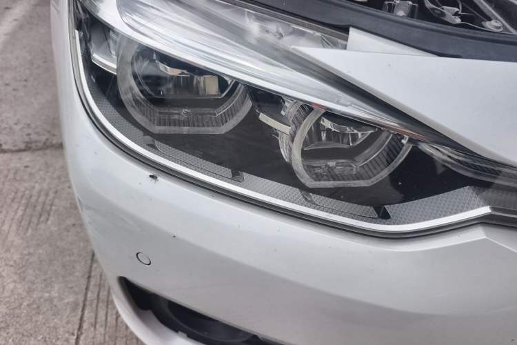 Used BMW 3 Series 2017 320Li Fashion Model Right Front Headlight